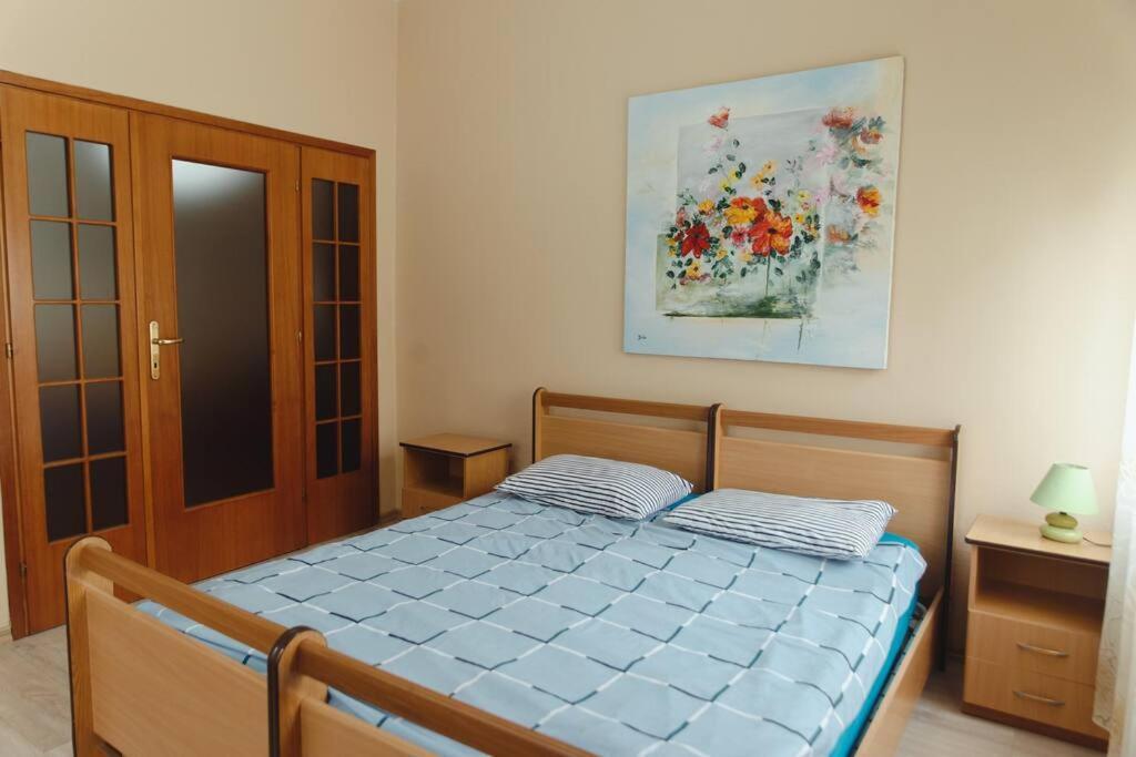 Rare Durres Apartment With Private Parking & Garden Kültér fotó